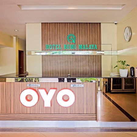 Oyo 1009 Hotel Bumi Malaya 棉兰 外观 照片