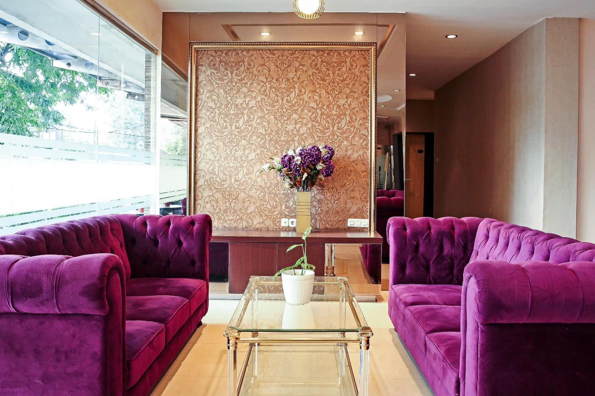 Oyo 1009 Hotel Bumi Malaya 棉兰 外观 照片