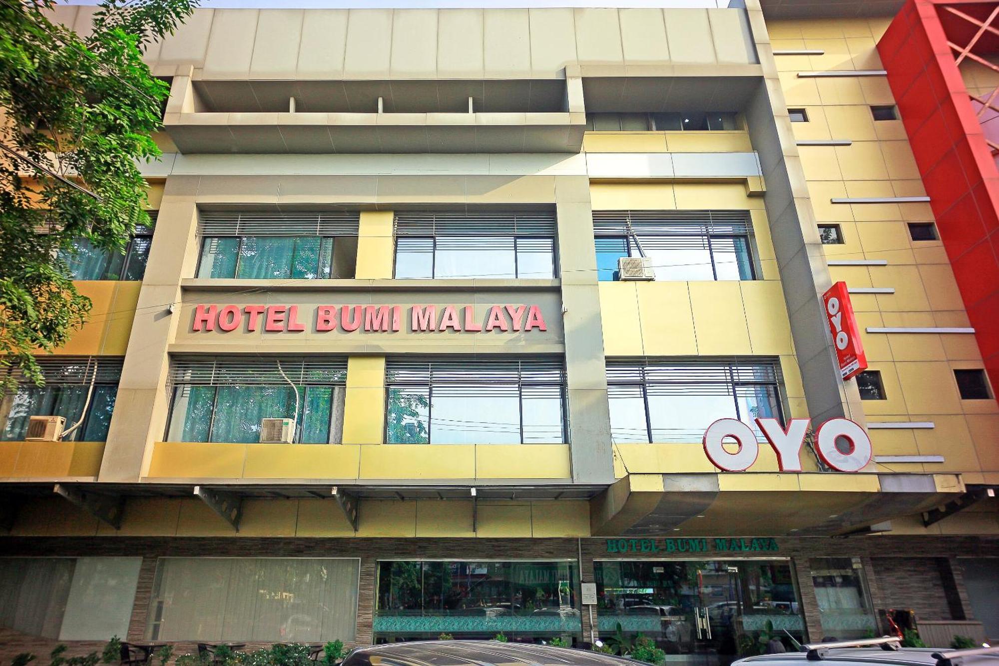 Oyo 1009 Hotel Bumi Malaya 棉兰 外观 照片